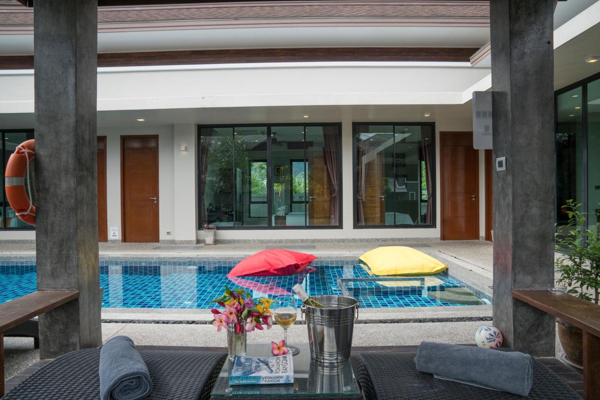 Narintara Private Pool Villas - Free Tuk-Tuk Service To The Beach! Ao Nang Exterior photo