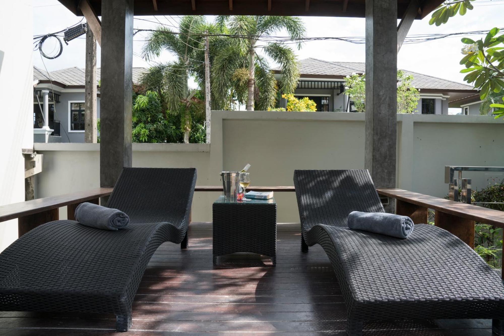 Narintara Private Pool Villas - Free Tuk-Tuk Service To The Beach! Ao Nang Exterior photo